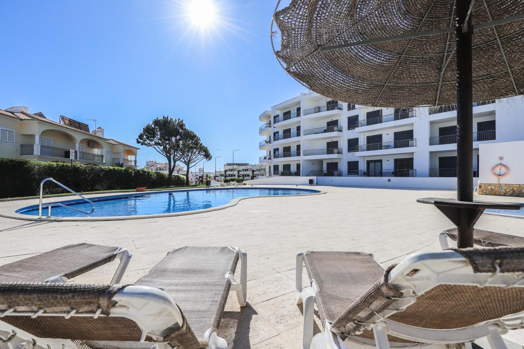 Charming Flat 10 Min Walk To Beach Appartement Albufeira Buitenkant foto